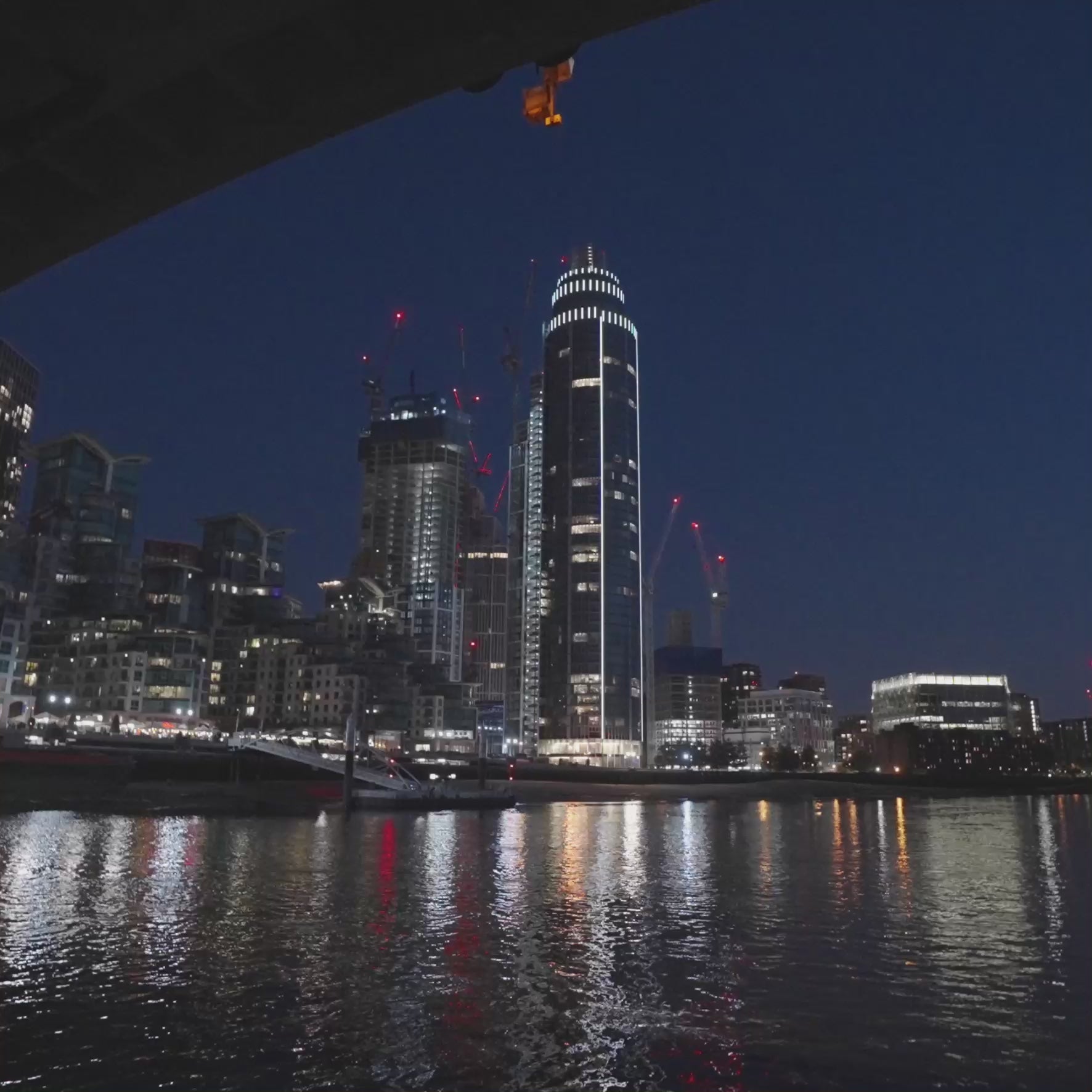 Load video: River Thames Sights