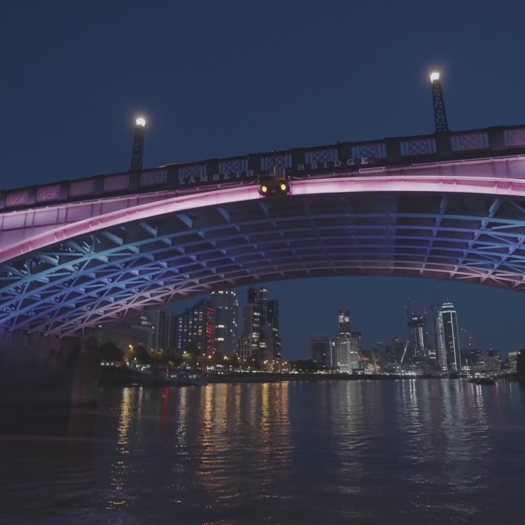 Load video: Lambeth Bridge River Thames